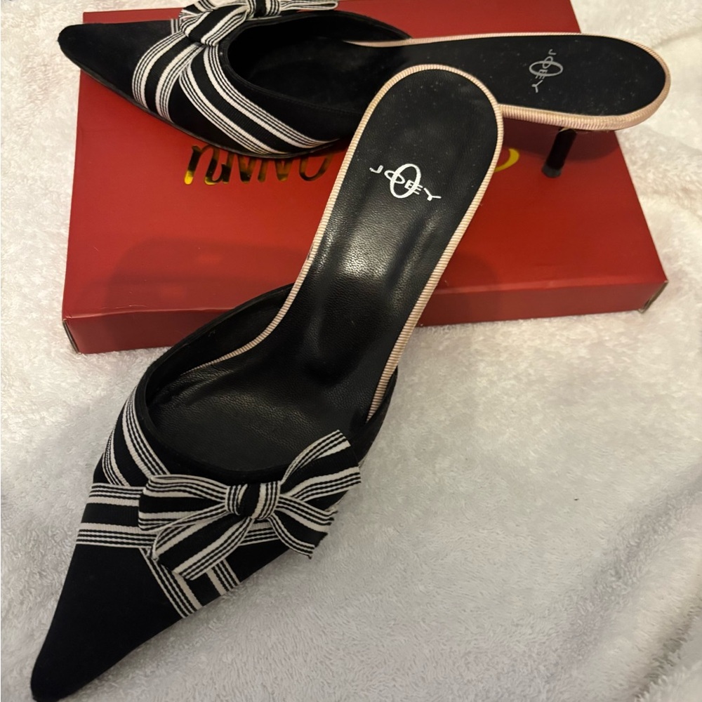 Joey Black and White Bow Heels